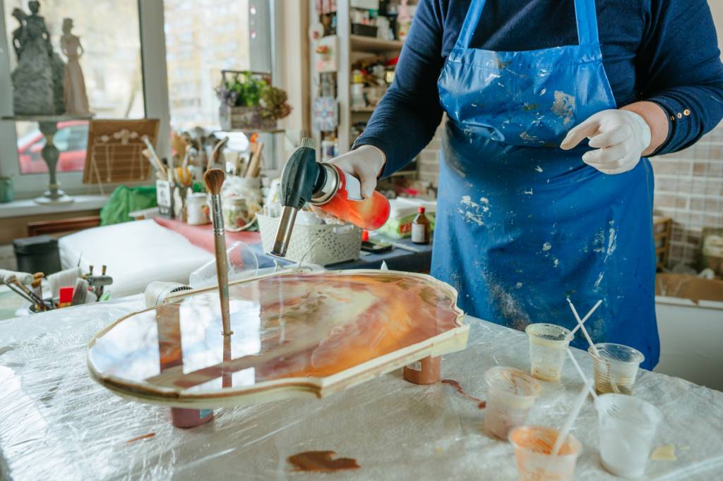 Fabrication d'une table en résine époxy