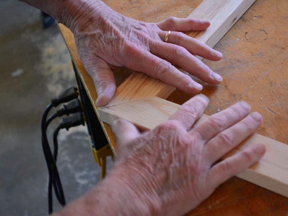 Comment choisir des artisans menuisiers à Caen pour vos projets