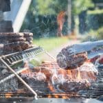 barbecue dans le jardin